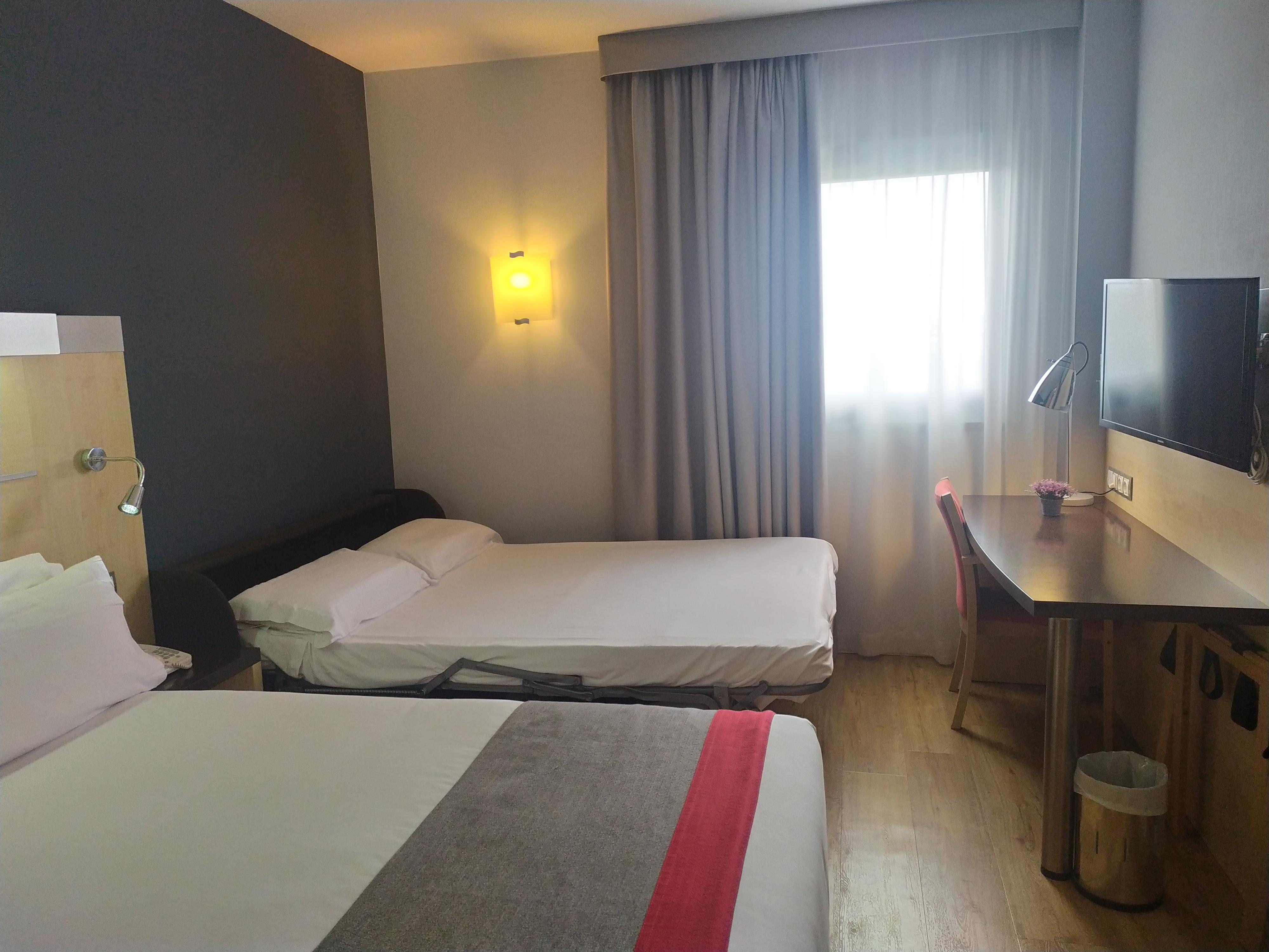 Holiday Inn Express Madrid-Getafe By Ihg Ngoại thất bức ảnh