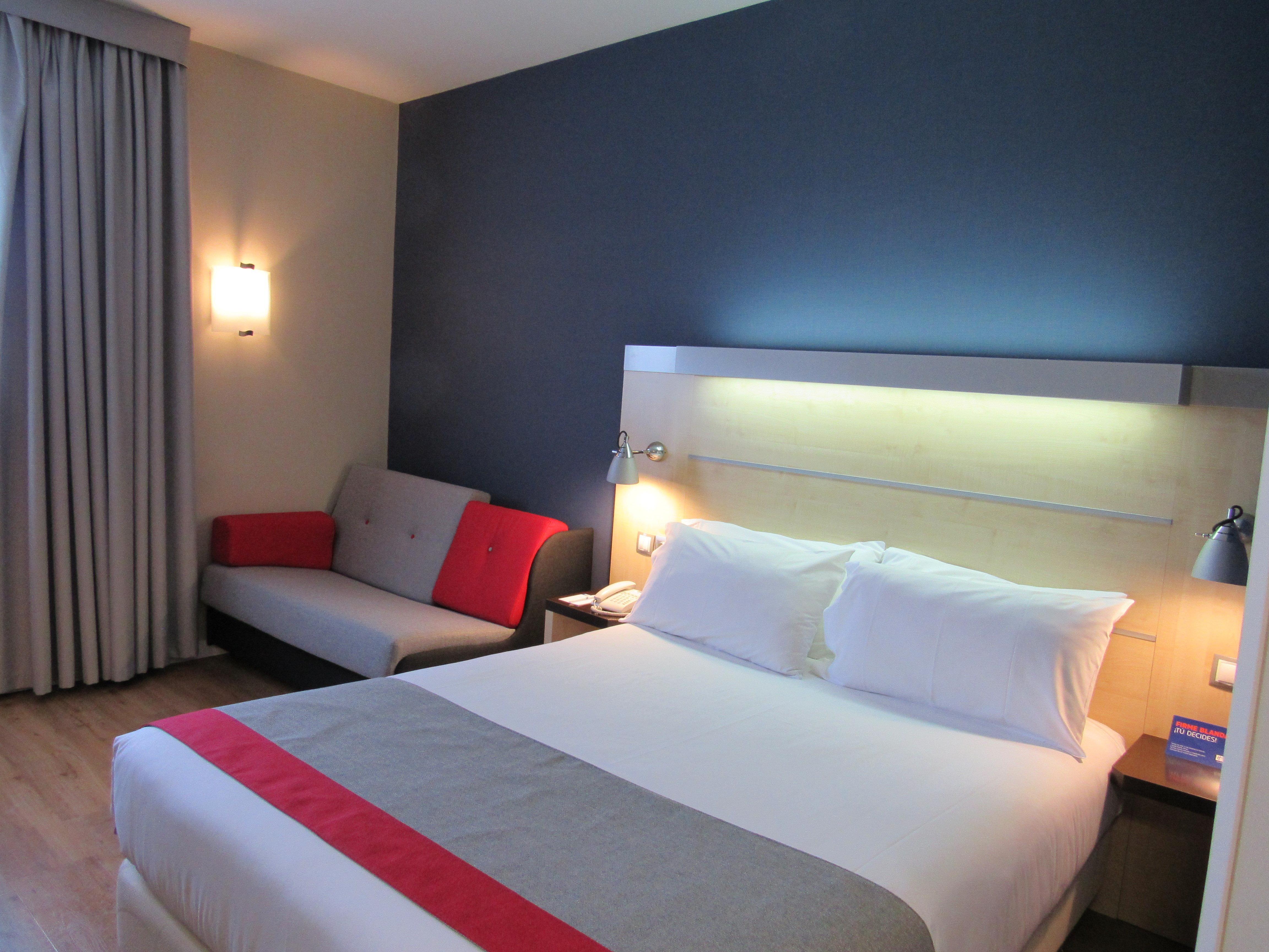 Holiday Inn Express Madrid-Getafe By Ihg Ngoại thất bức ảnh