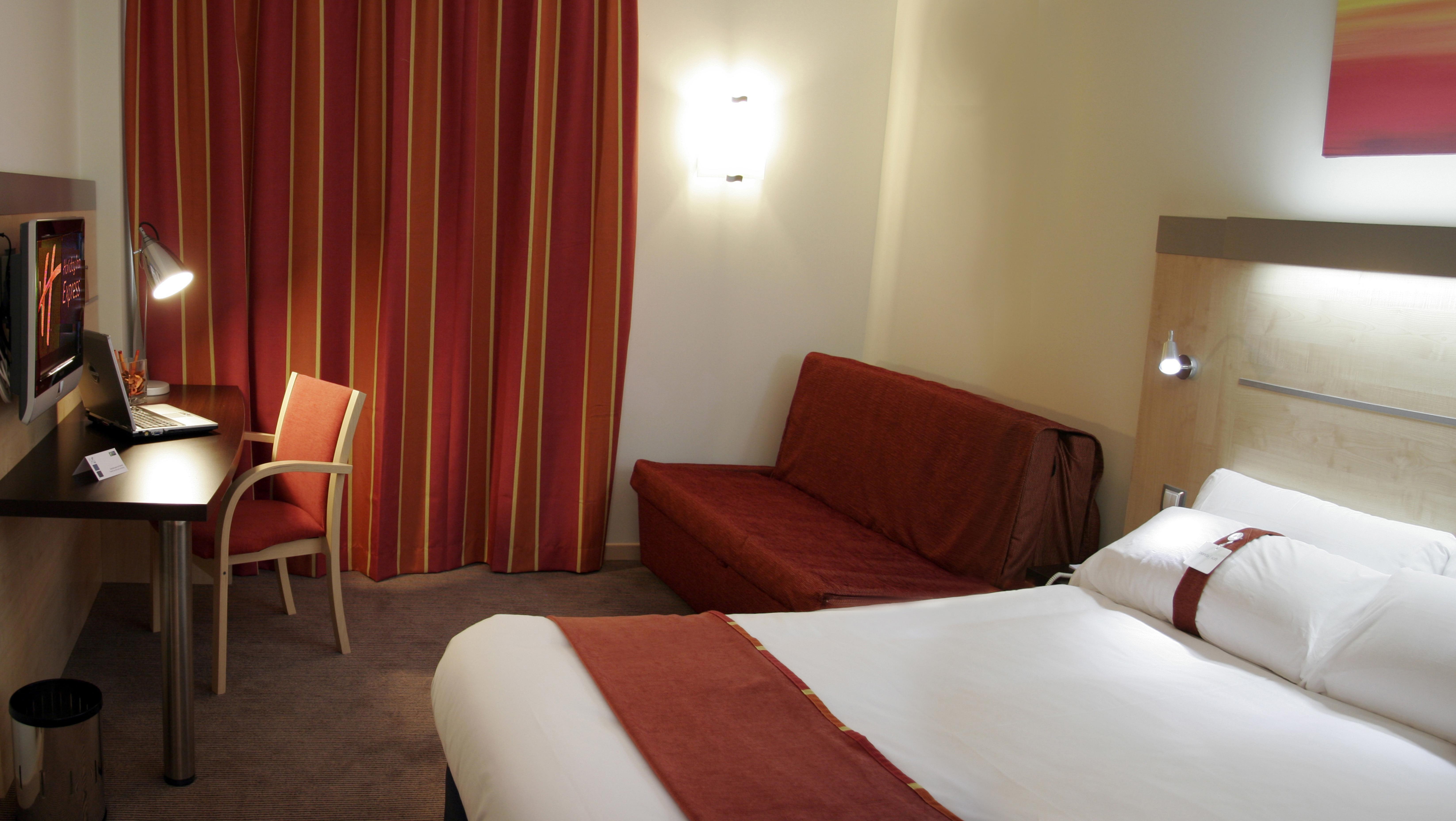 Holiday Inn Express Madrid-Getafe By Ihg Ngoại thất bức ảnh