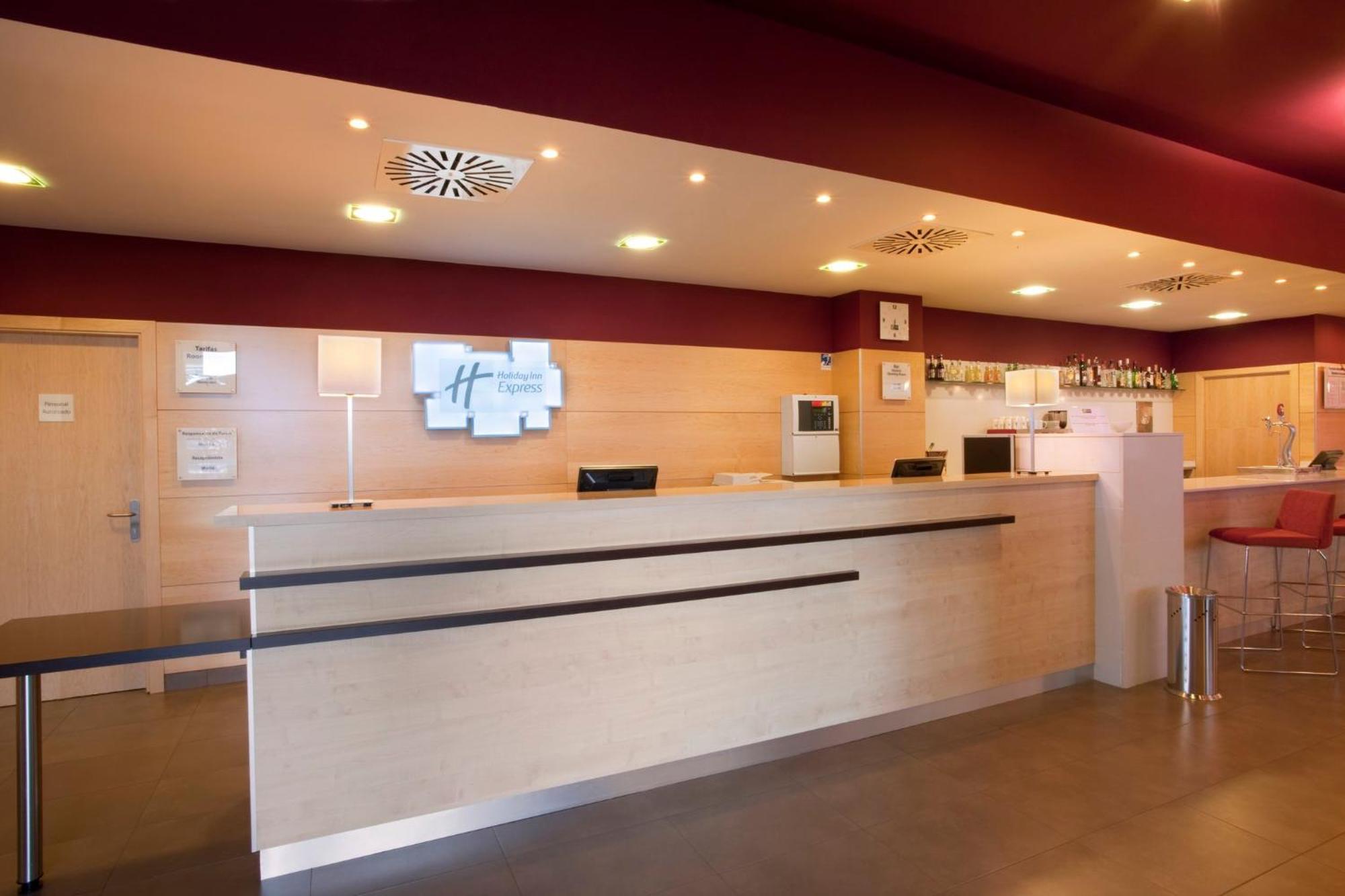 Holiday Inn Express Madrid-Getafe By Ihg Ngoại thất bức ảnh