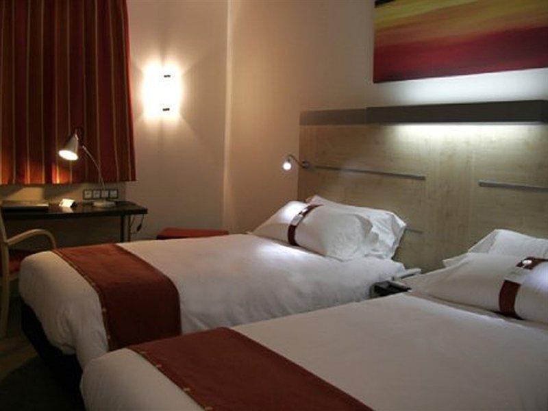 Holiday Inn Express Madrid-Getafe By Ihg Ngoại thất bức ảnh