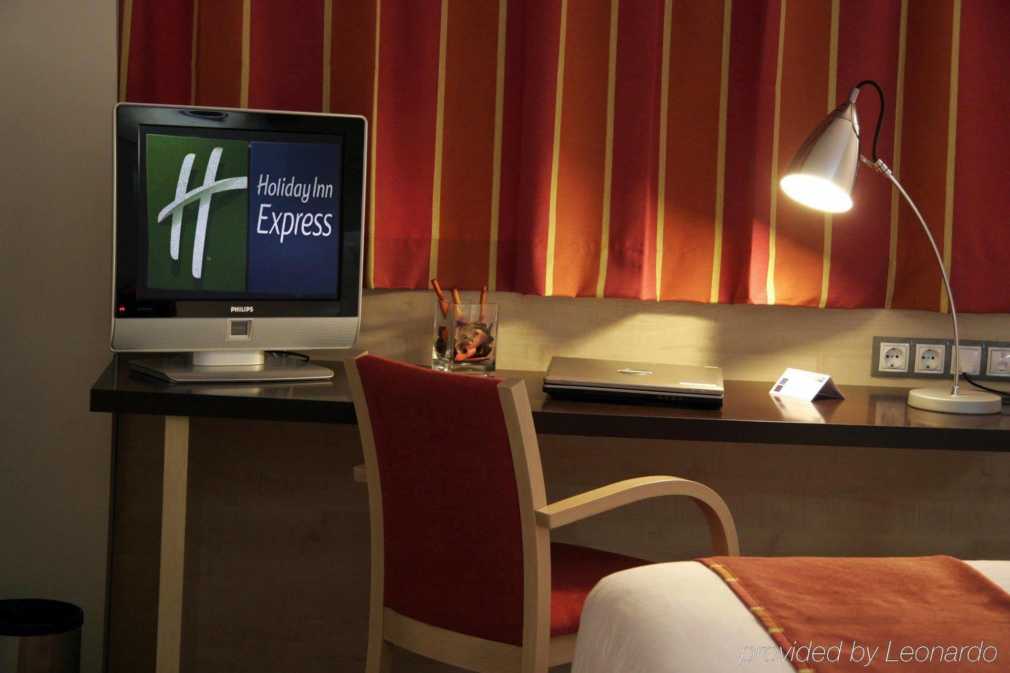 Holiday Inn Express Madrid-Getafe By Ihg Ngoại thất bức ảnh