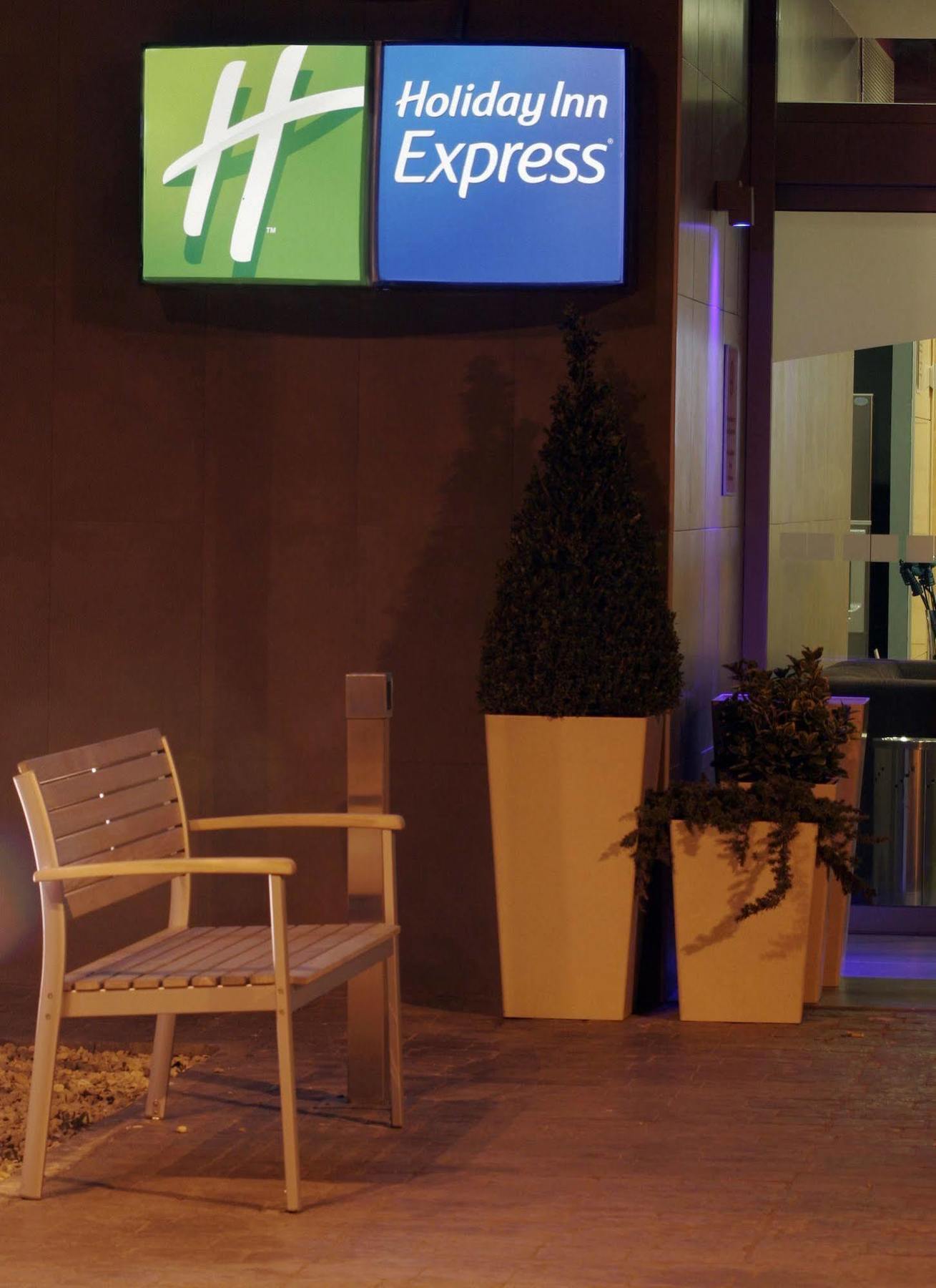 Holiday Inn Express Madrid-Getafe By Ihg Ngoại thất bức ảnh