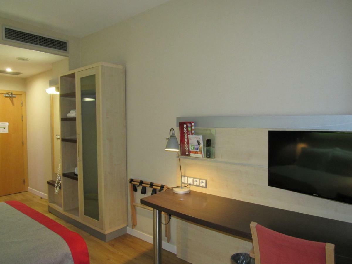 Holiday Inn Express Madrid-Getafe By Ihg Ngoại thất bức ảnh